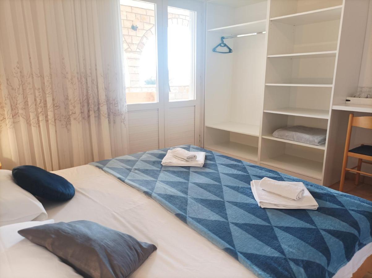 Villa Ljetni San Омиш Экстерьер фото